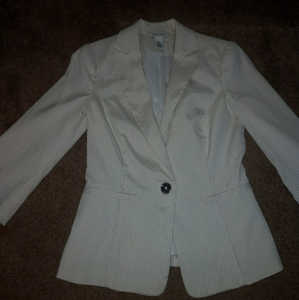 White House Black market suit